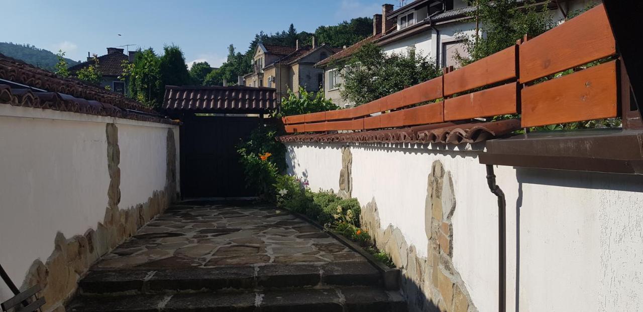 Часовника Otel Tryavna Dış mekan fotoğraf