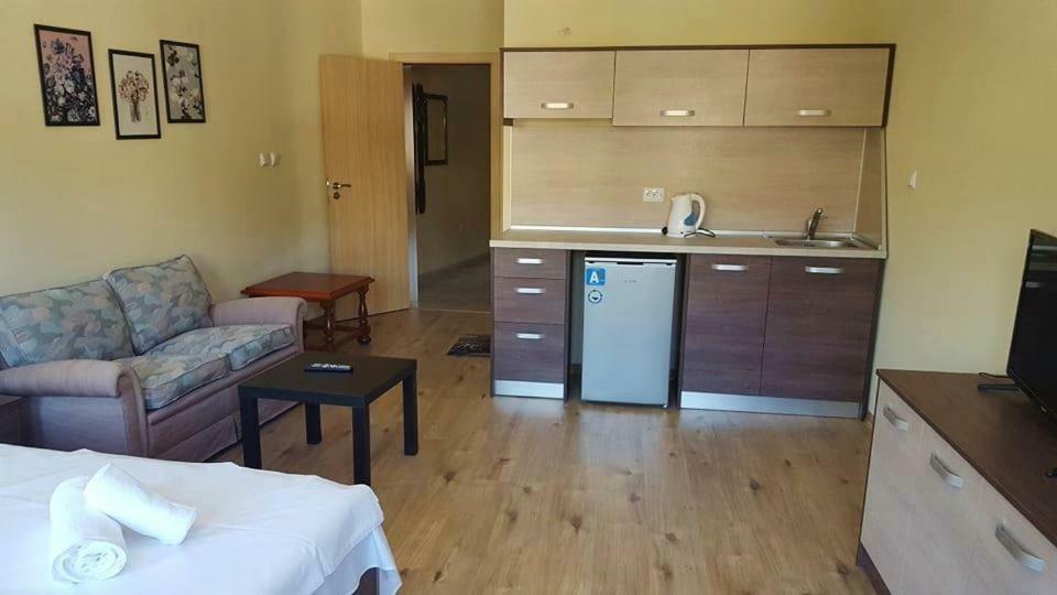 Часовника Otel Tryavna Dış mekan fotoğraf